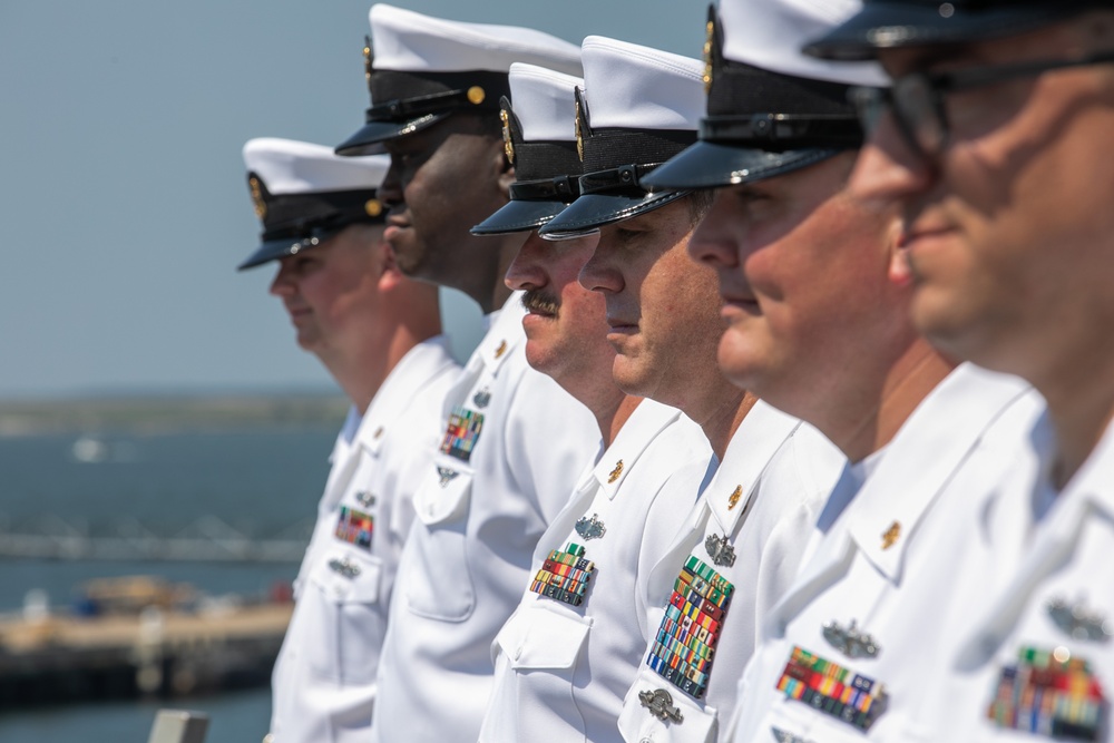 USS Mitscher (DDG 57) gets underway for deployment