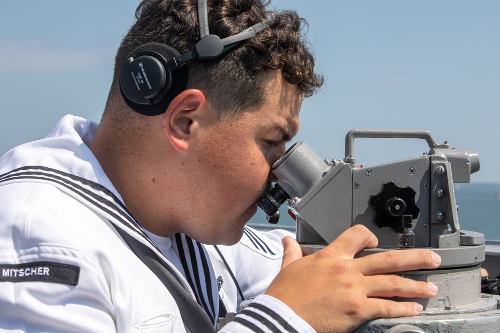 USS Mitscher (DDG 57) gets underway for deployment