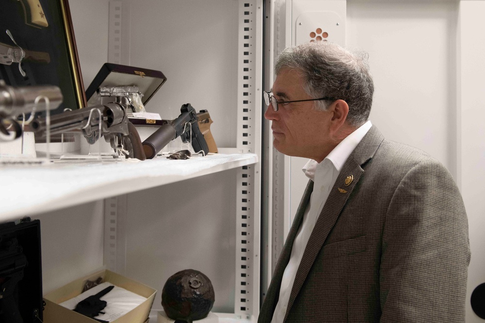 Congressman Andrew Clyde visits NHHC