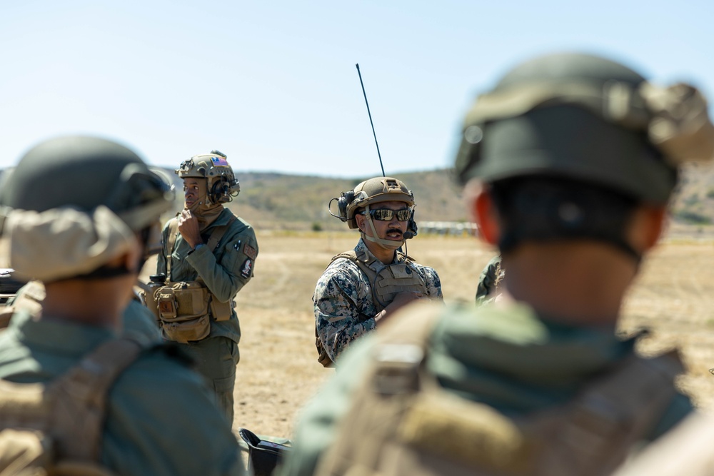 U.S. Marines conduct a FARP OIC course