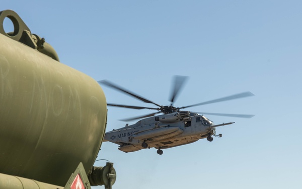 U.S. Marines conduct a FARP OIC course