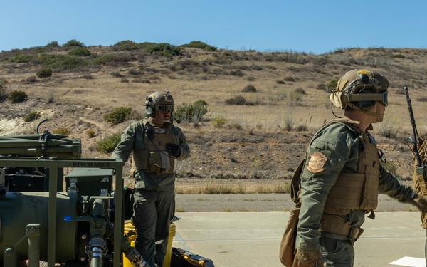 U.S. Marines conduct a FARP OIC course