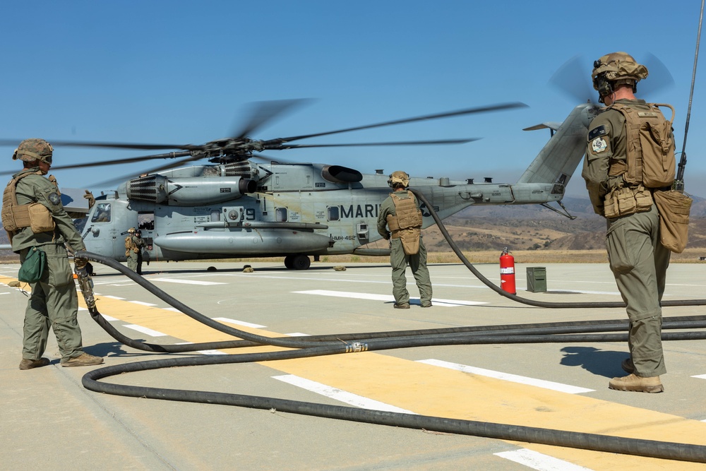 U.S. Marines conduct a FARP OIC course