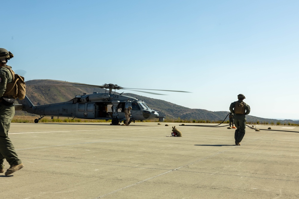 U.S. Marines conduct a FARP OIC course