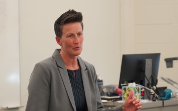 GEMS Mentors Hear Senior Scientists’ Career Stories