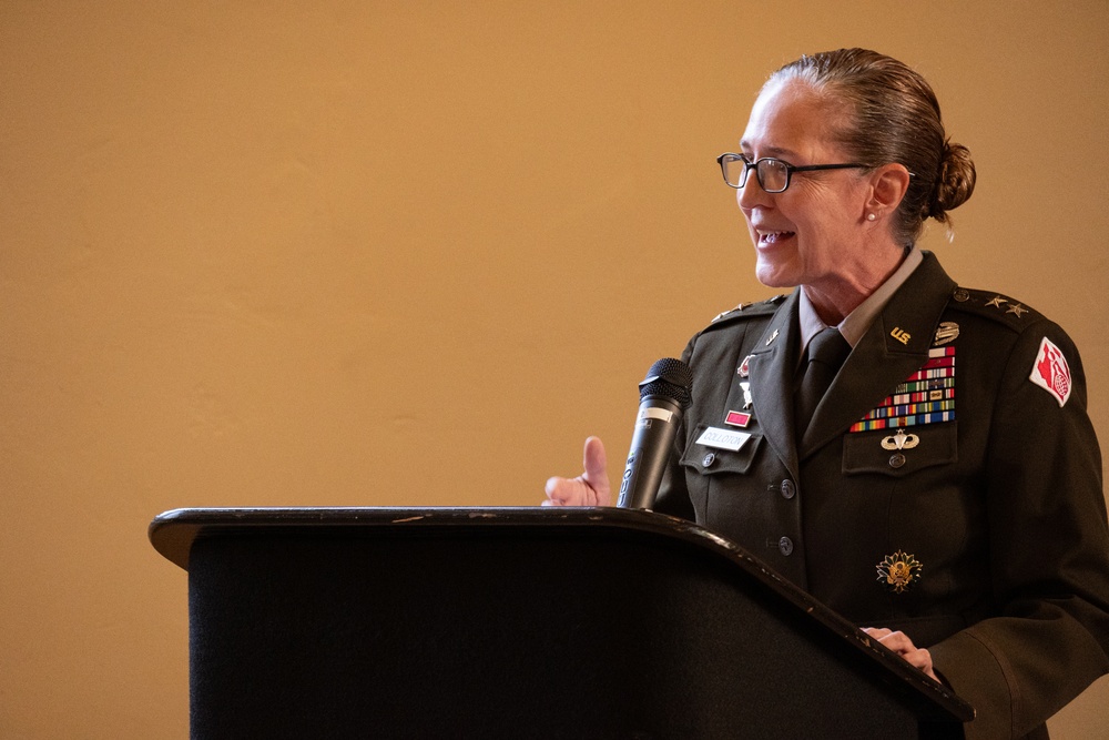 Army Corps deputy chief addresses guests at retirement ceremony
