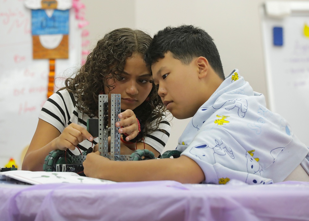 Students Excel During USAARL’s 15th Annual GEMS Program