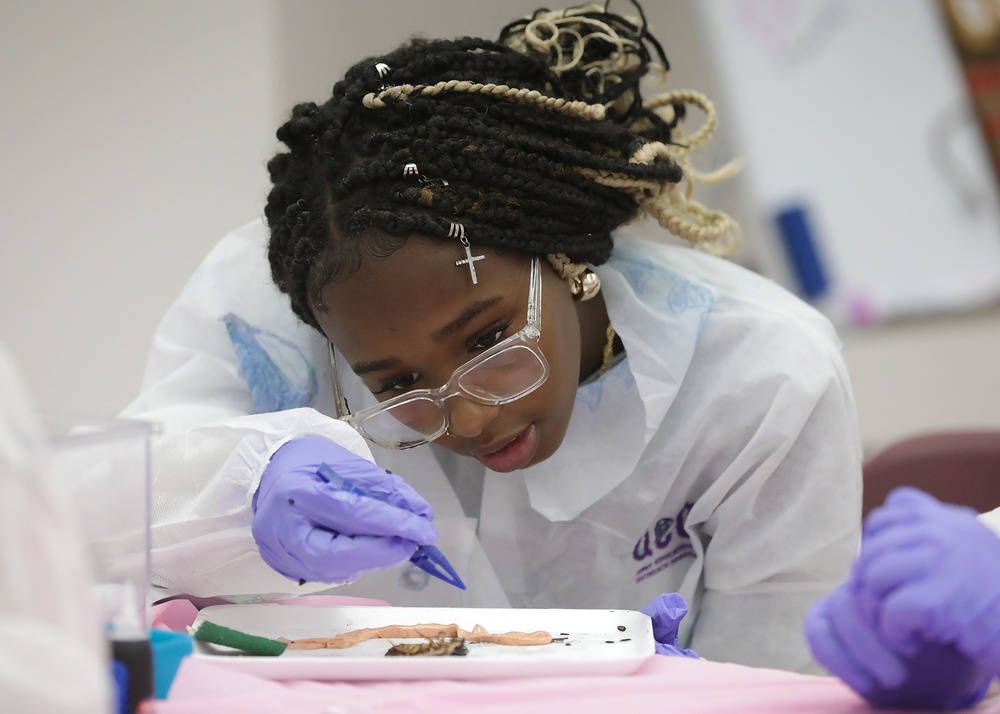 Students Excel During USAARL’s 15th Annual GEMS Program
