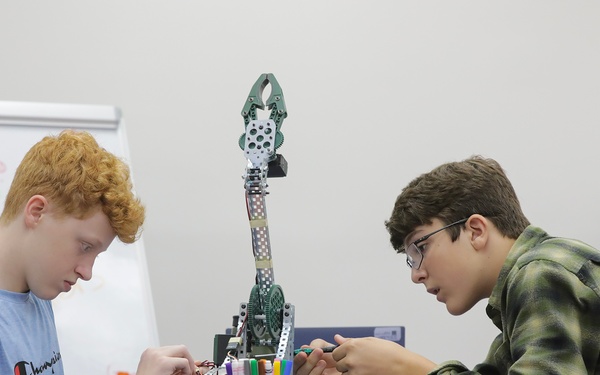 Students Excel During USAARL’s 15th Annual GEMS Program