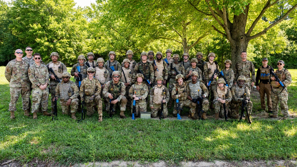 Scott ALS builds combat-ready leaders with new field training course