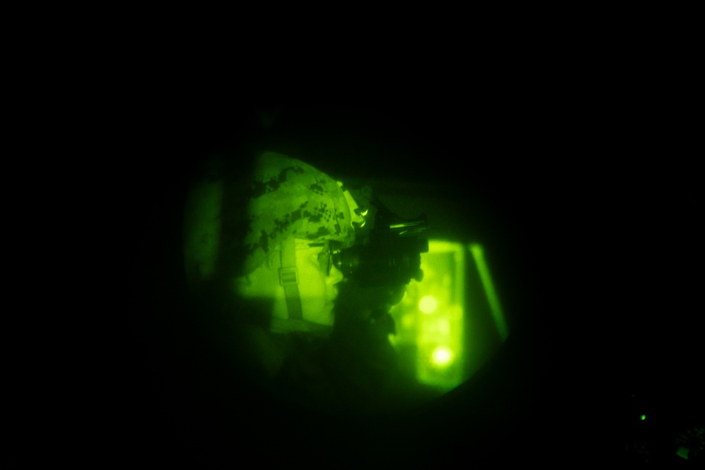SPMAGTF-ACM DFT CLB-22 low-illumination convoy