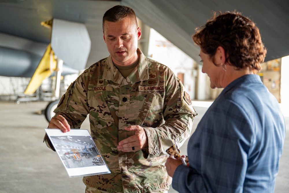 Installation and Mission Support Center Financial Management Director Visits Barksdale