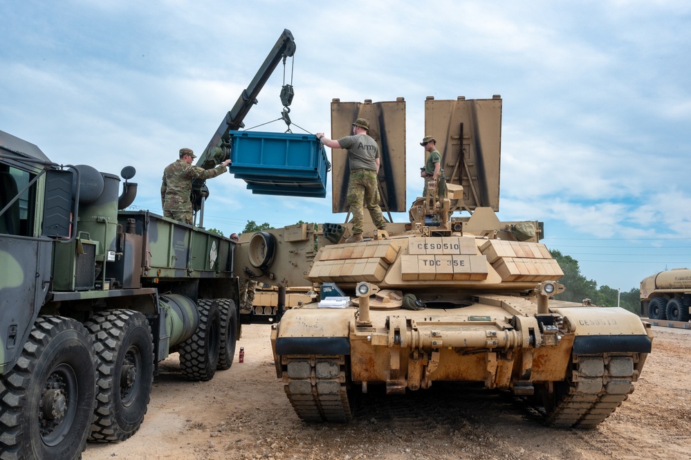 Australian soldiers get MICLIC training with U.S. Army Engineer heavy track course at Fort Leonard Wood