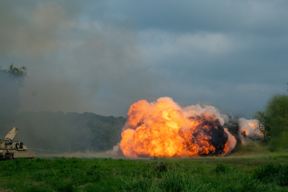 Australian soldiers get MICLIC training with U.S. Army Engineer heavy track course at Fort Leonard Wood