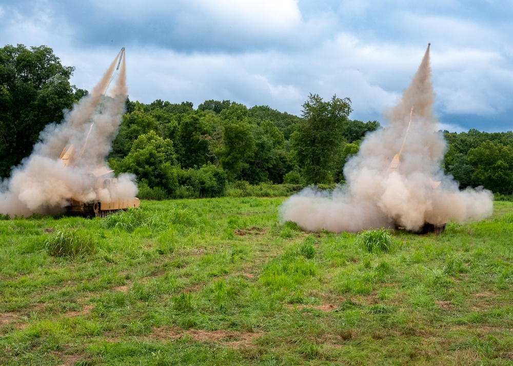 Australian soldiers get MICLIC training with U.S. Army Engineer heavy track course at Fort Leonard Wood