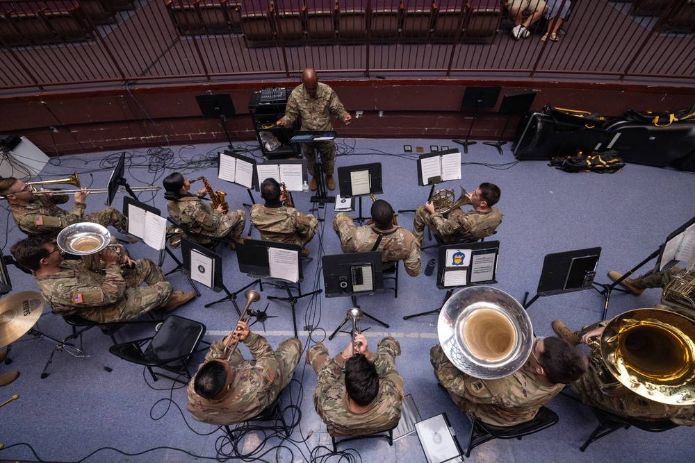 Farewell ceremony held for 42nd RSG