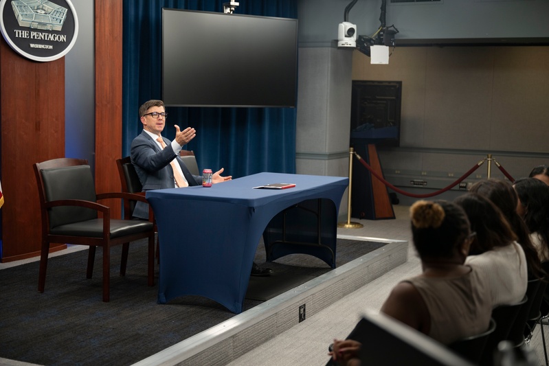 Brown University Students Visit the Pentagon