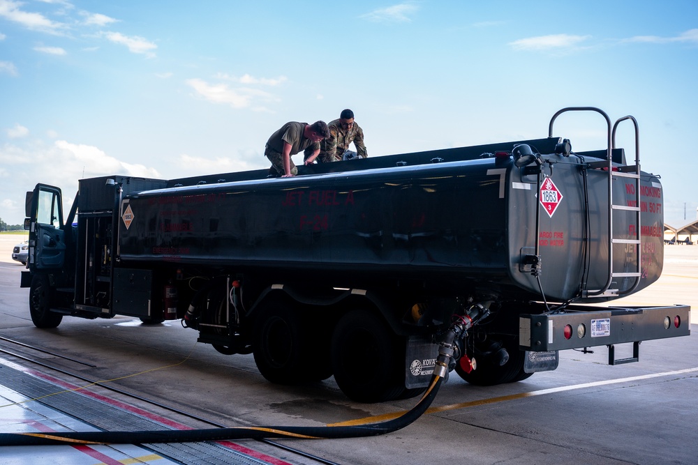 AFRL develops new hose cart for the B-2 Spirit