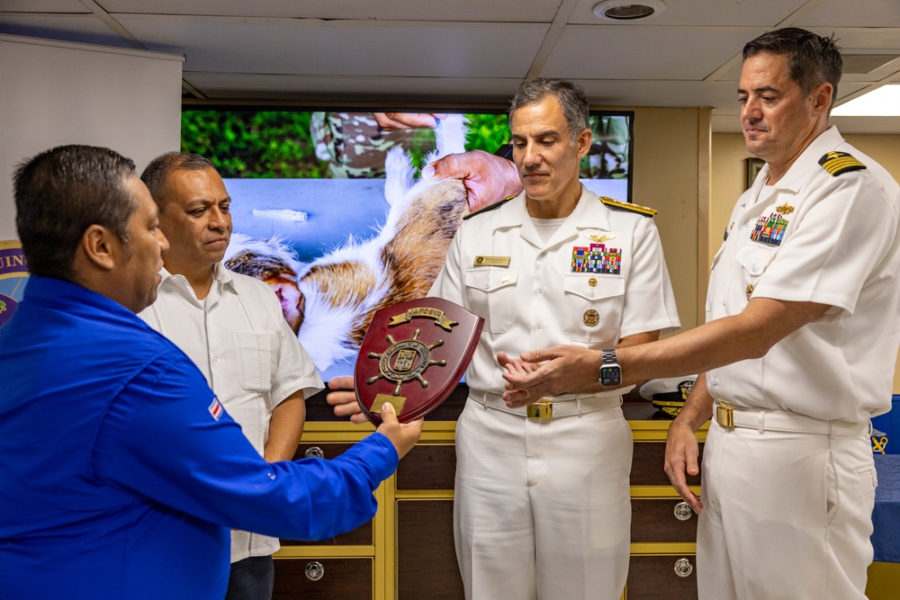 Rear Adm. Carlos Sardiello visits USNS Comfort in Costa Rica during CP25