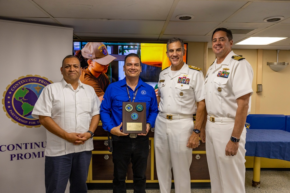 Rear Adm. Carlos Sardiello visits USNS Comfort in Costa Rica during CP25