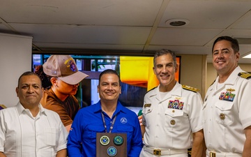 Rear Adm. Carlos Sardiello visits USNS Comfort in Costa Rica during CP25