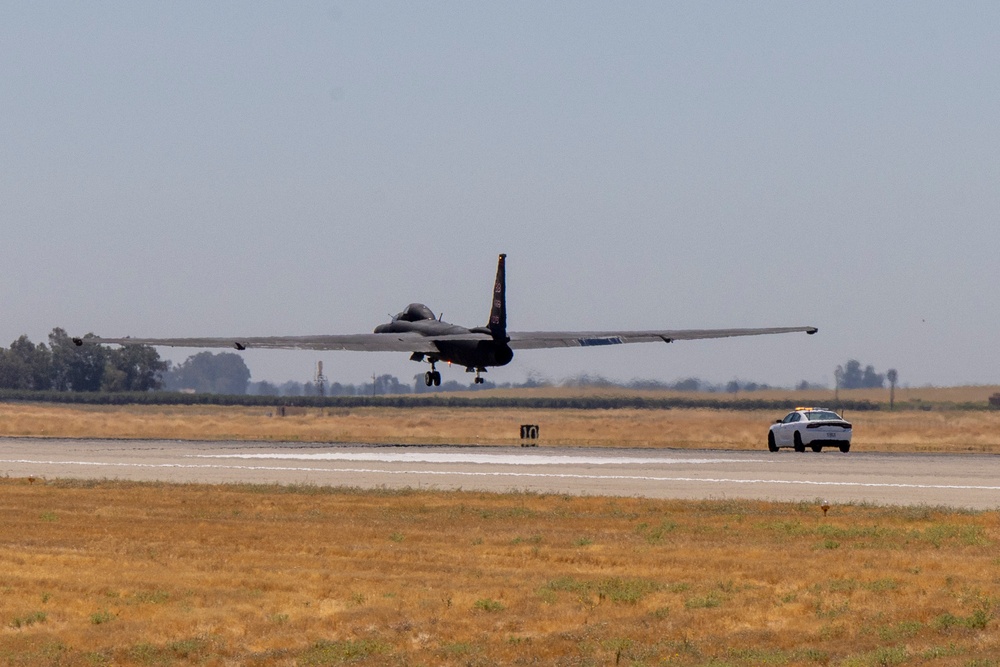 Team Beale conducts historic U-2 Dragon Lady flight, 11 years in the making