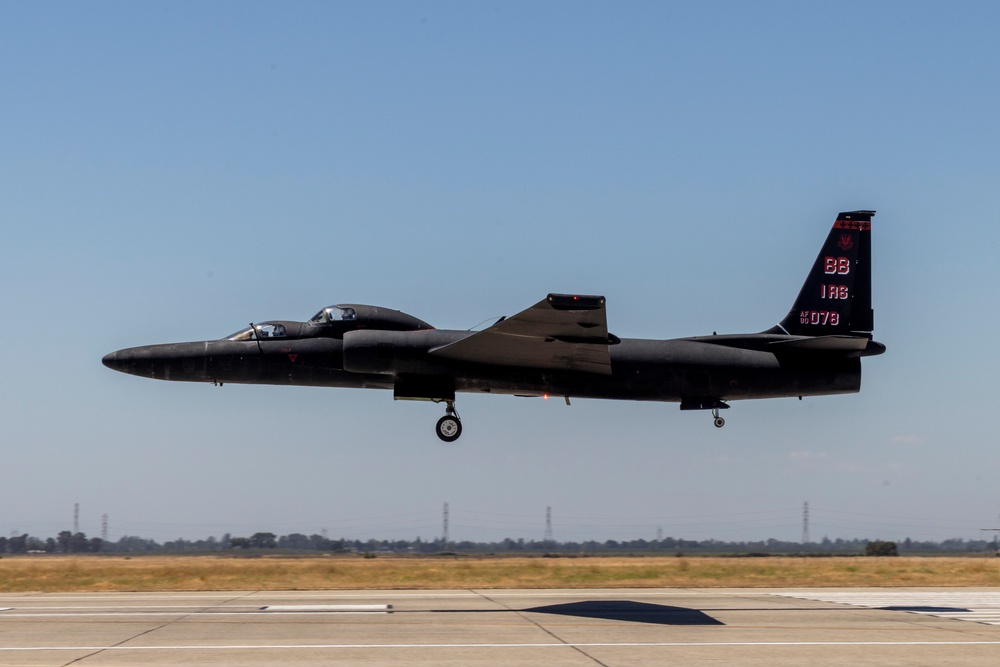 Team Beale conducts historic U-2 Dragon Lady flight, 11 years in the making