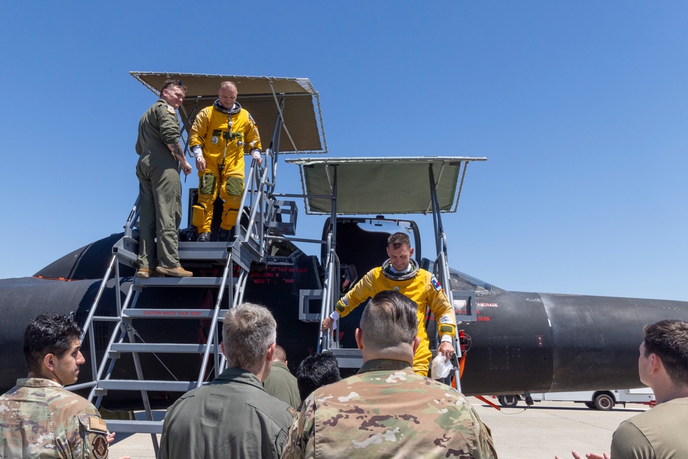 Team Beale conducts historic U-2 Dragon Lady flight, 11 years in the making
