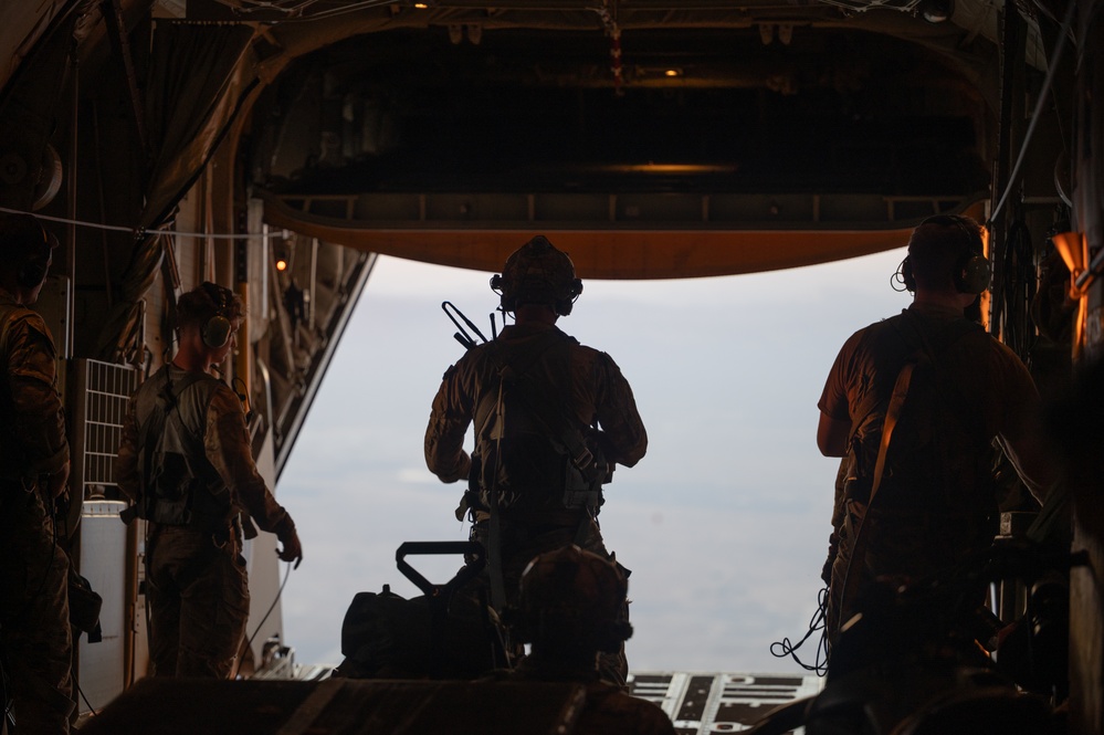 U.S. Air Force Air Commandos establish remote FARP