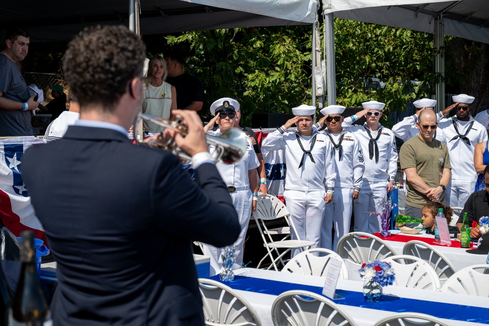 Sailors explore Seattle Fleet Week 2025 at Lake Washington