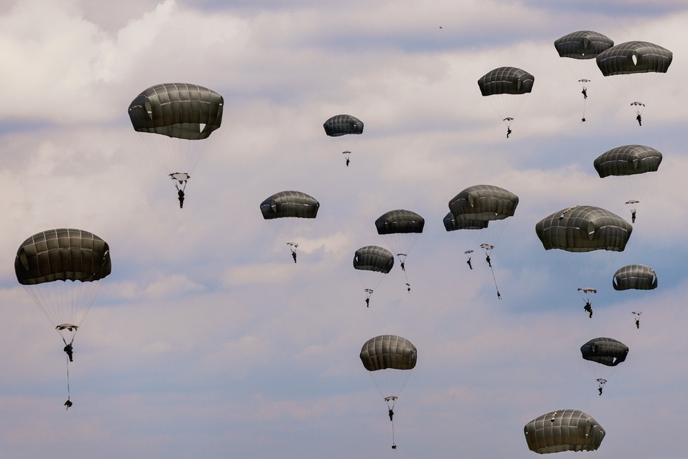 XVIII Airborne Corps Paratroopers Conduct Airborne Operations