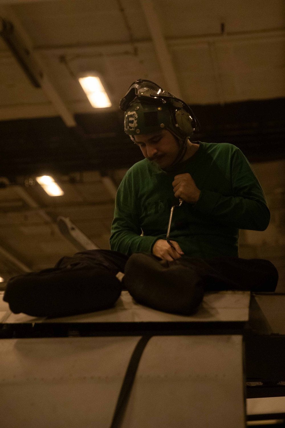 George Washington Sailors Conduct Aircraft Maintenance