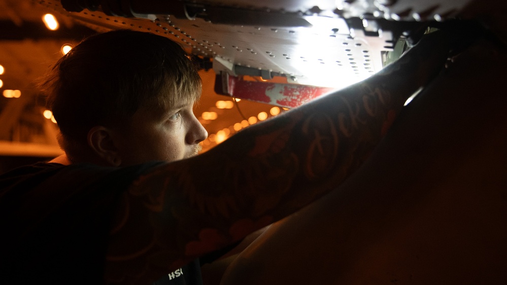 George Washington Sailors Conduct Aircraft Maintenance