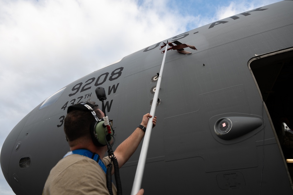 JB Charleston provides airlift for Talisman Sabre 25