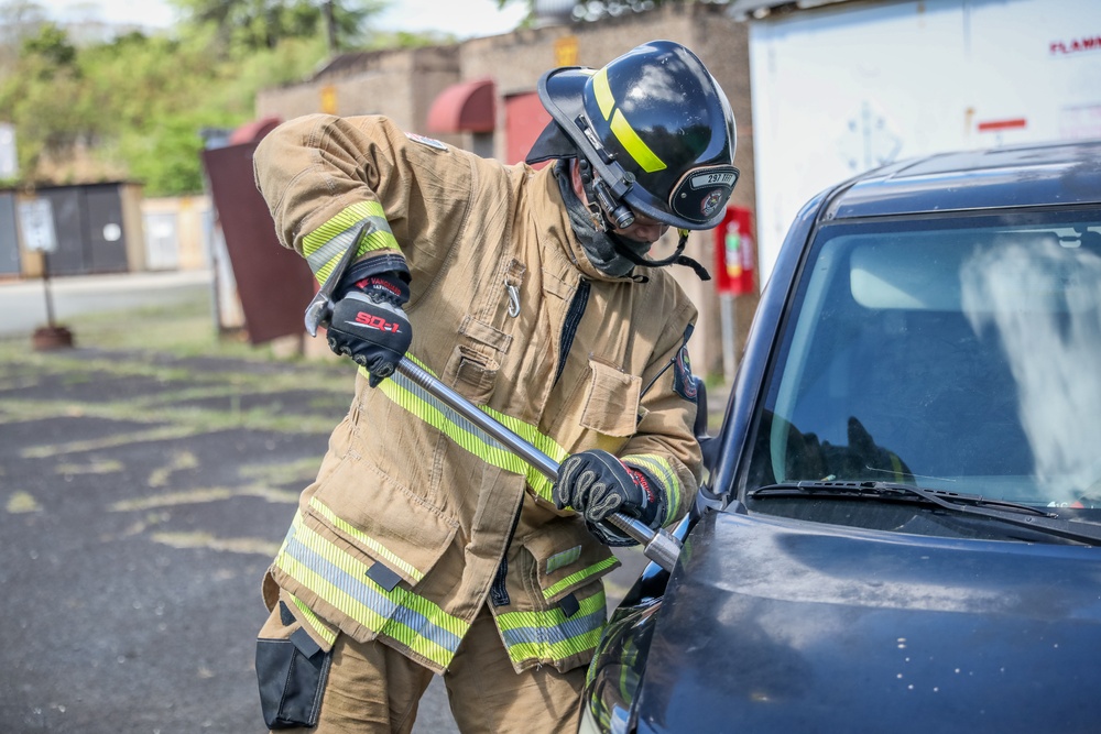 Hawaii’s 297th Engineer Detachment Firefighting Team conducts mission essential training