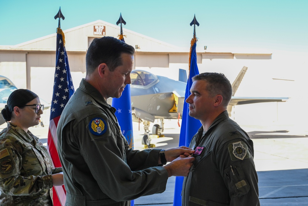 926th Wing Welcomes New Commander