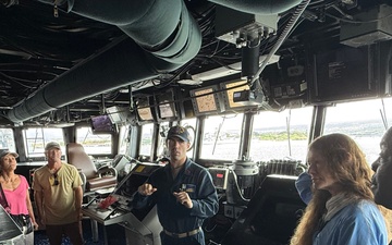USS William P. Lawrence hosts Navy League