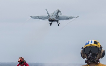 Abraham Lincoln conducts flight operations