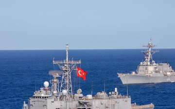 USS Bainbridge (DDG 96) and TCG Gelibolu (F-493) Participate in Neptune Strike