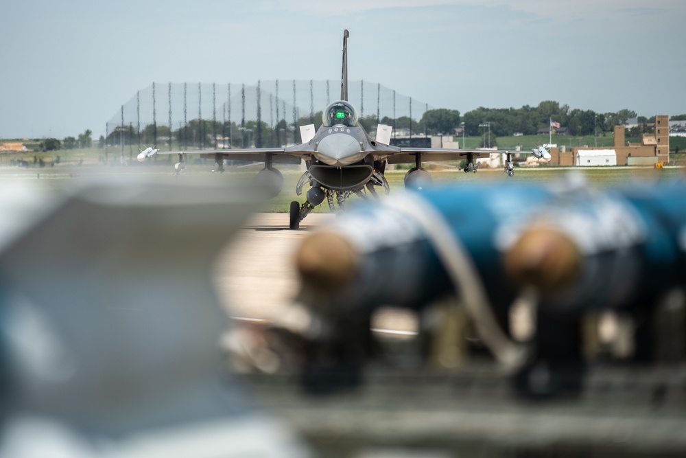 114th Fighter Wing performs Integrated Combat Turns