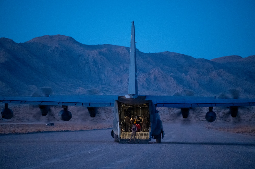 EW 25.2: Air Commandos respond to CBRN evacuation
