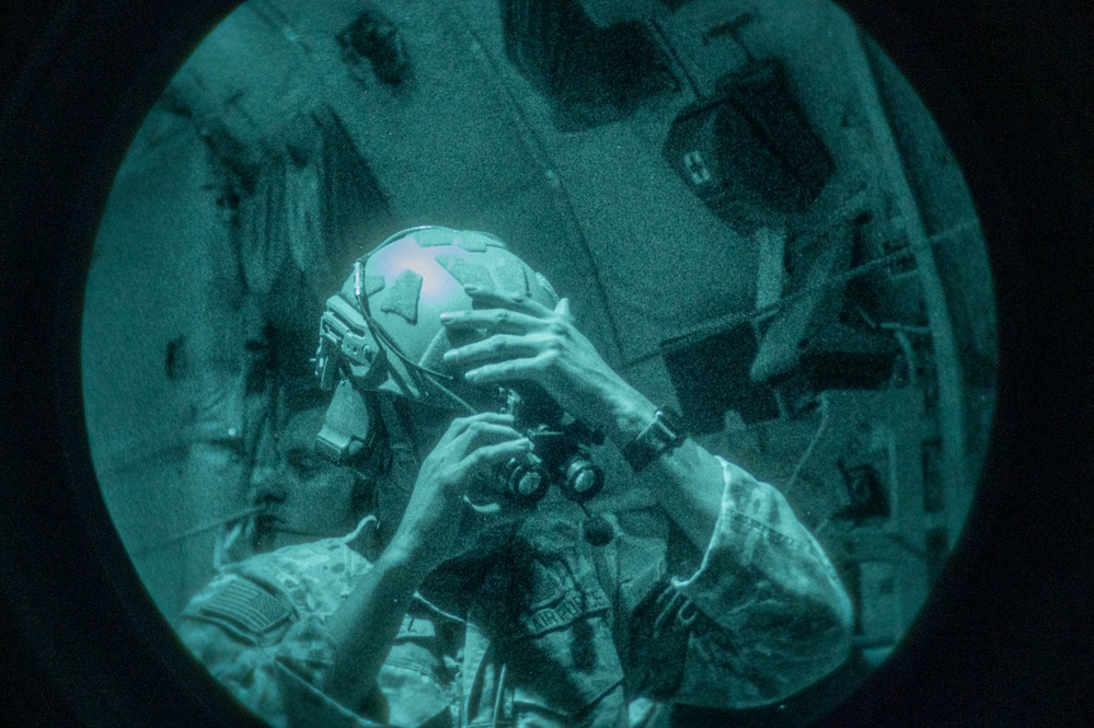 EW 25.2: Air Commandos respond to CBRN evacuation