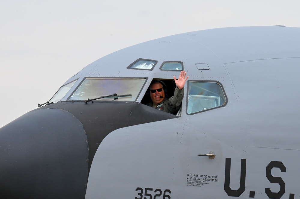 Lt. Col. Randal Douglas completes final flight