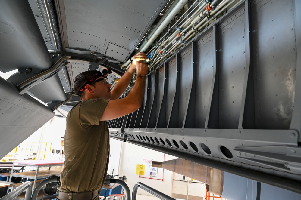 Airman Spotlight: Tech. Sgt. Michael Siwula