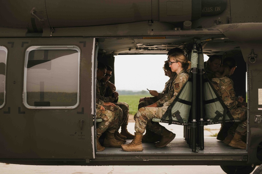 The Missouri National Guard teams up for medical evacuation training