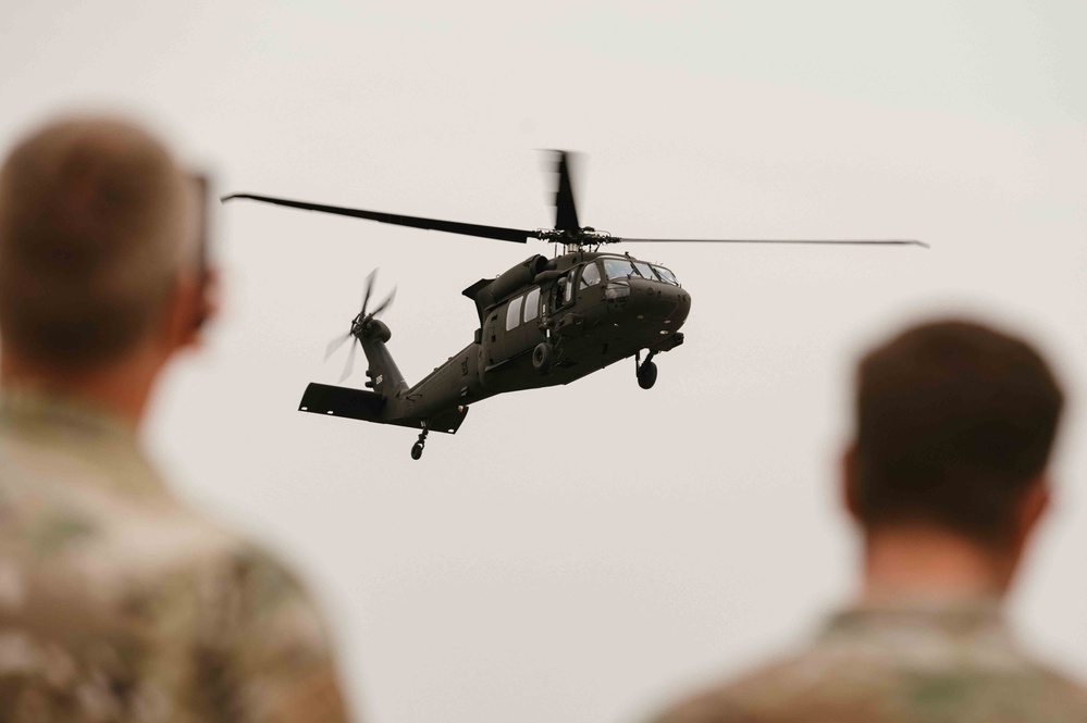 The Missouri National Guard teams up for medical evacuation training