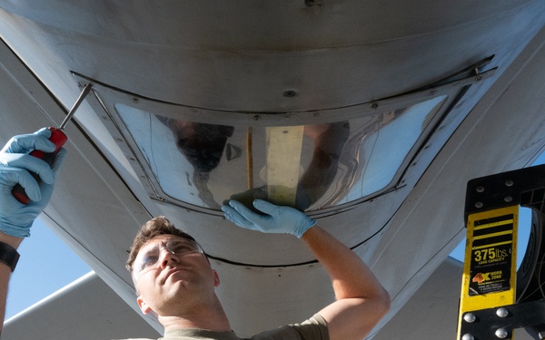 Boom sighting door window replacement