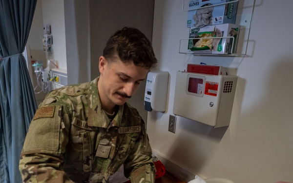 WSU Nursing Program lends helping hands to train 141st ANG troops