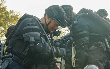 Joint Task Force Conducts Civil Disturbance Training