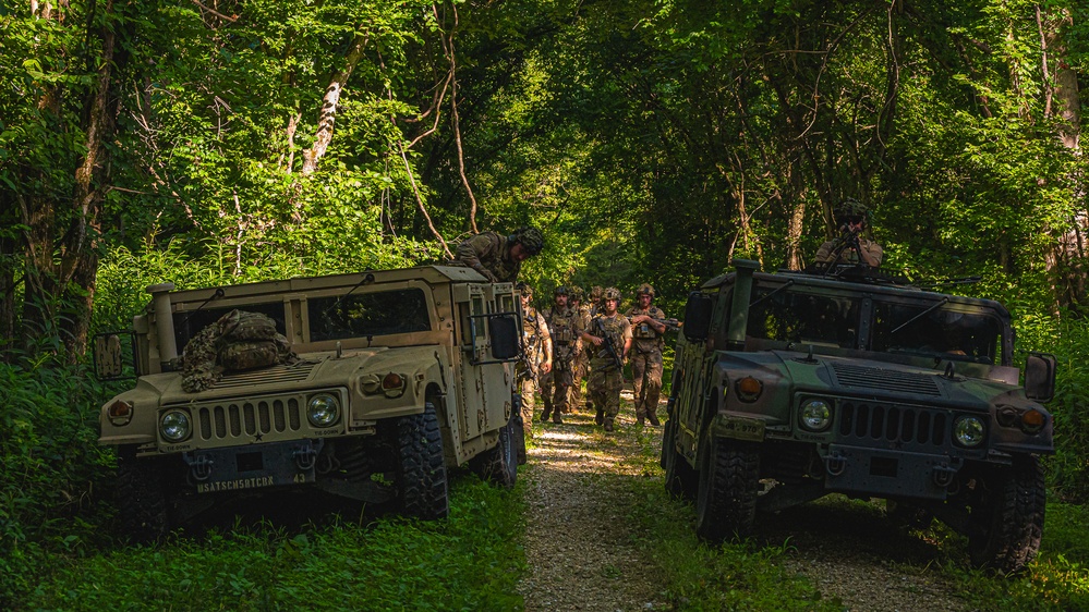 126th ARW Security Forces train patrolling at Fort Leonard Wood